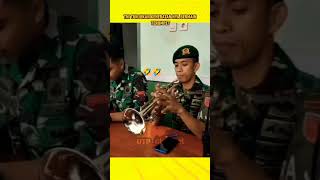 Download lagu LUCU SUARA TIUPAN TEROMPET TNI BIKIN NGAKAK #shorts #lucu #ngakak #tentara #tni #komando mp3