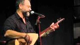 Tolga Çandar  Evlerinin Önü Mersin