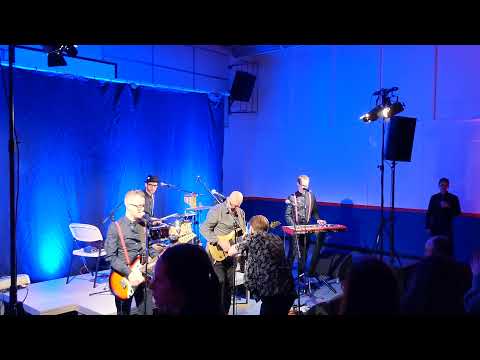 Åke och Poplabbet äger scenen