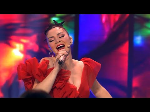 Këngët e Shekullit - Edona Reshitaj - Kolazh tiranas