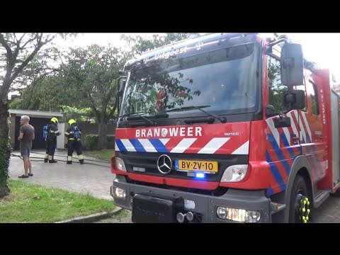 Brandweer Wormerveer met spoed naar een Middel Brand Bijgebouw in Uitgeest +Beelden tp
