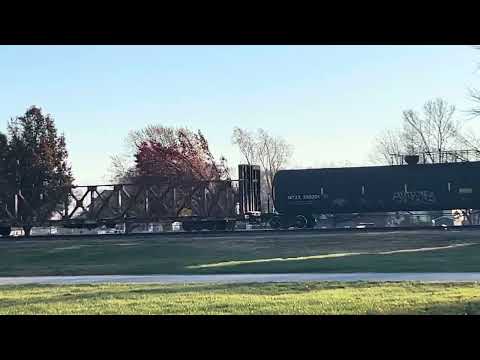 Ic with a tanker car on flat bed with two rare bs cars