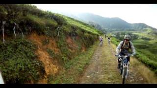 preview picture of video 'Telaga Warna Mini Downhill to Gadog'
