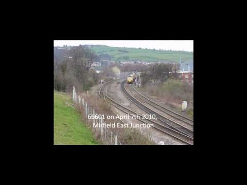 Class 70 70006 towing 66607