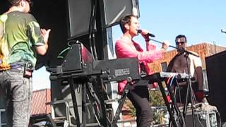 The Presets - Kicking And Screaming/My People live @ Folsom Street fair, SF - September 28, 2008