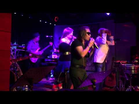 Uptown Funk [Bruno Mars Cover] - Jive Talkin' Singapore