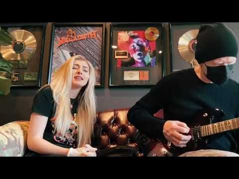 Dave Mustaine plays The Beatles' 'Come Together' with his daughter Electra