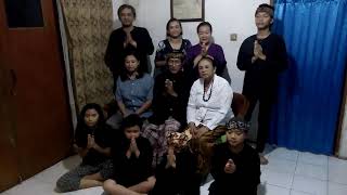 Download lagu Ucapan ultah nenek - mien mp3 Download lagu Ucapan ultah nenek - mien mp3