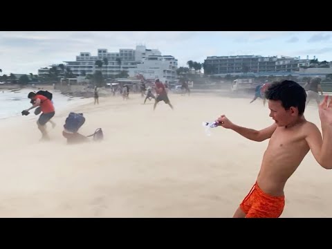 PAINFUL JET BLAST at Maho Beach / SXM