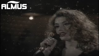 Rovena Dilo - Une Dhe Koha