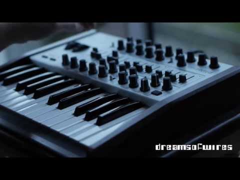 DreamsOfWires - Arturia Minibrute SE & Korg Volca Keys