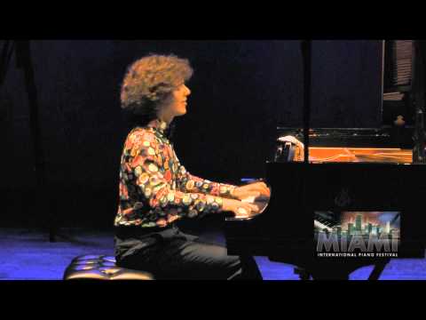 L V BEETHOVEN FANTASIA IN G MINOR OP.  77 FABIO MARTINO