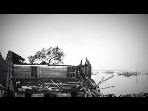 Wieje od Garbar. Tajfun. Hrabioza i CIA na karku.