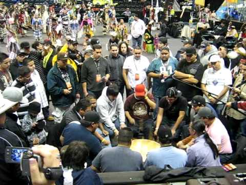 Whitefish Bay Singers @ Manito Ahbee 2008