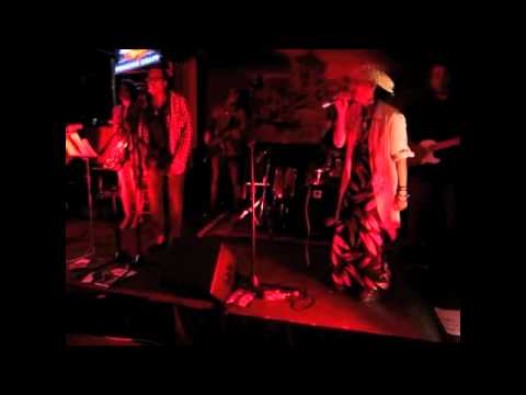 Jerry Julian Nelly Stharre