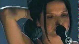 Download lagu U2   Bono & The Coors   When the stars go blue mp3
