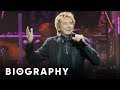 On This Day: June 17 - Barry Manilow, Venus WIlliams, Amelia Earhart | Biography