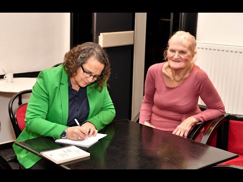 Poetické odpoledne v divadle Viola