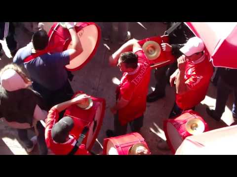 "Previa de la hinchada de Independiente  "CADA VEZ TE QUIERO MAS"" Barra: La Barra del Rojo • Club: Independiente • País: Argentina