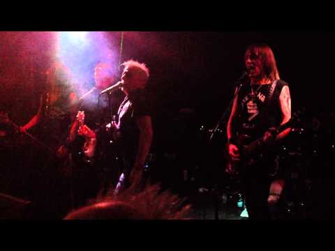 Spizz Energi - red and black