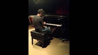 Bruce Dickinson playing piano - Empire of the Clouds