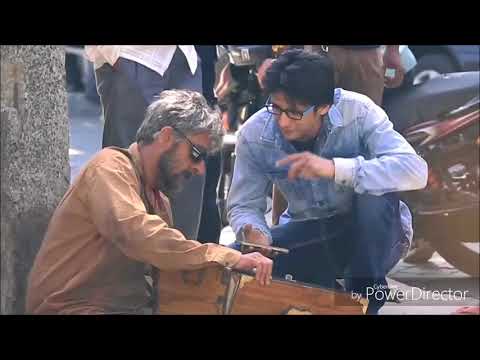 Sonu nigam sir... road side singer... must watch this...