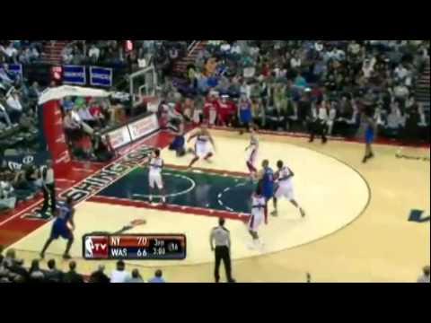 Jeremy Lin shows John Wall some hard after Wall's fast break dunk (2012/2/9)