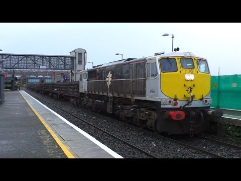 086 on a laden panel train @ Drumcondra, Co. Dublin (9-11-2015)