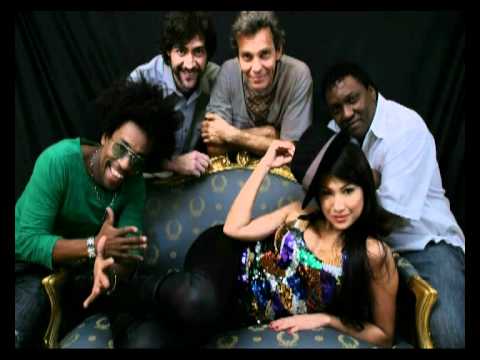 SambaSonics 10 Anos - 12-11-2011 Up Clube SP.mp4