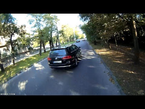 MWB-787 Centizés - Close pass