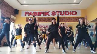 Download lagu DJ KAMU GATAL GATAL || CHOREO BY ZIN IRRA KRISBIANT || PASIFIK STUDIO mp3