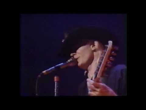 Johnny Winter - Live @ Massey Hall, Toronto 1983! (complete show)