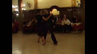 Matthias Morin & Delphine Blanco - La Confiteria Ideal - 03 - A Las 7 En La Cafe