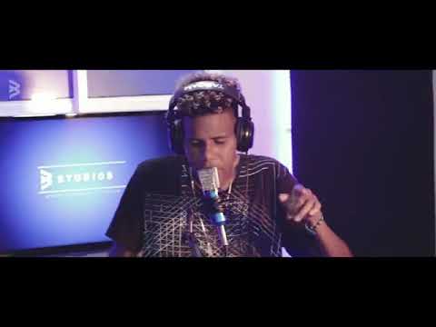 Pase por tu casa bebiendo café -video oficial