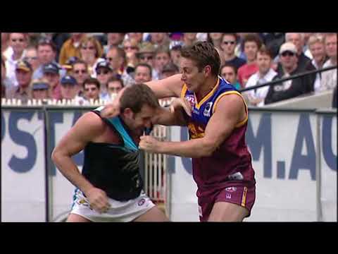 AFL Fight Darryl Wakelin VS Alastair Lynch AFL Melee Grand Final 2004