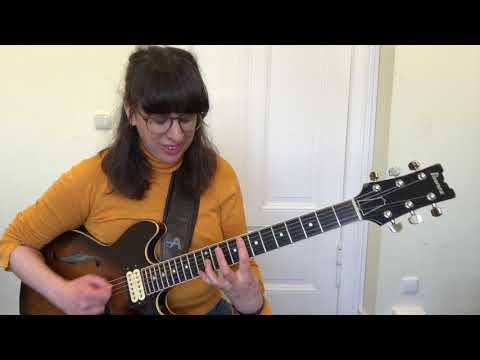 Joe Pass Chord Solo Book: "Blues" played by Tina Jäckel