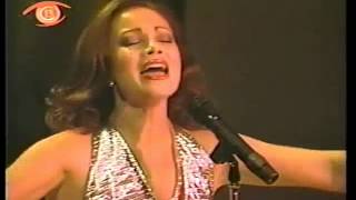 PALOMA SAN BASILIO   BAILANDO