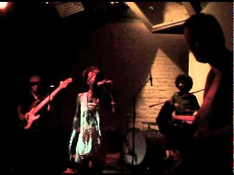 Deep Street Soul - Kick Out The Jams Live Featuring Shirley Davis