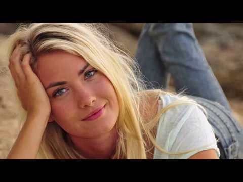 🌹🌙 💃 Moon TANGO  💃🌙 🌹