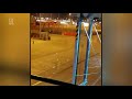 De Rotterdammers rennend over het APM-terrein.