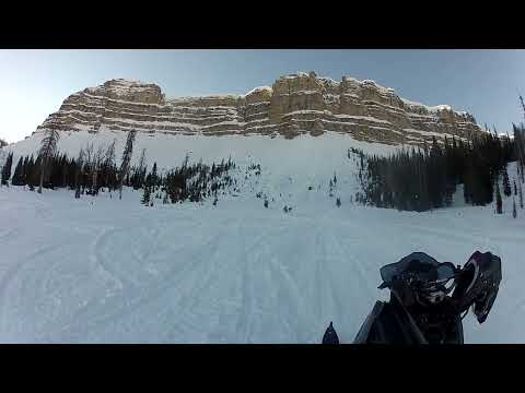 Cowboy cliffs. (Breccia Cliffs/Breccia Peak).