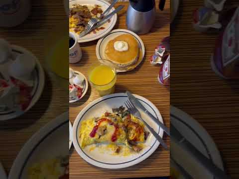 Comer no IHOP📍 #restaurante #foodlover #panquecas #ihop #café da manhã