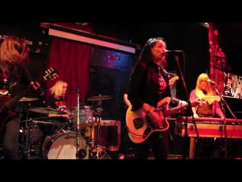 Your Best Friend - Palmyra Delran & Bubble Gun  @ Stork Club, Oakland (2014)