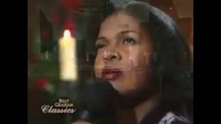CeCe Winans at The Cove - Oh, Holy Night