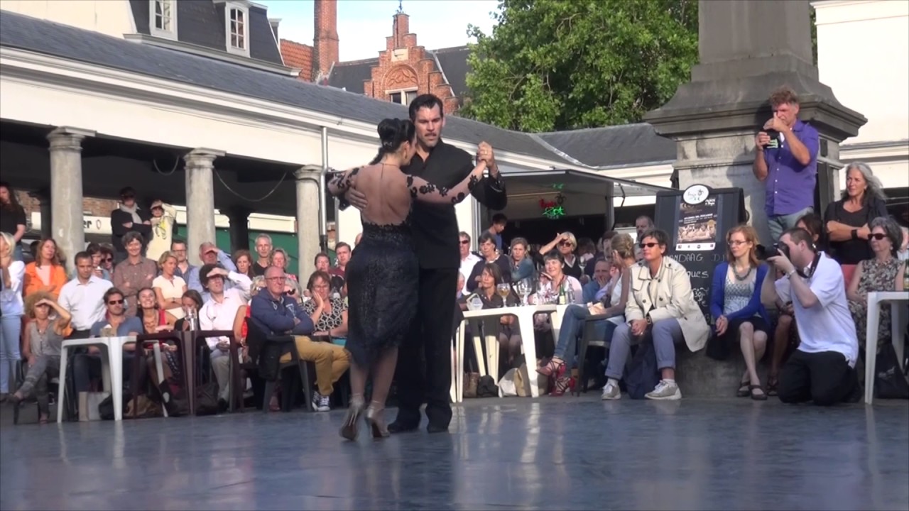 Anibal Lautaro & Valeria Maside @ Milonga del Pescador: demo 2 (tango waltz)