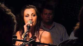 Danielle Peck &amp; Lari White, I Like The Way You Do That