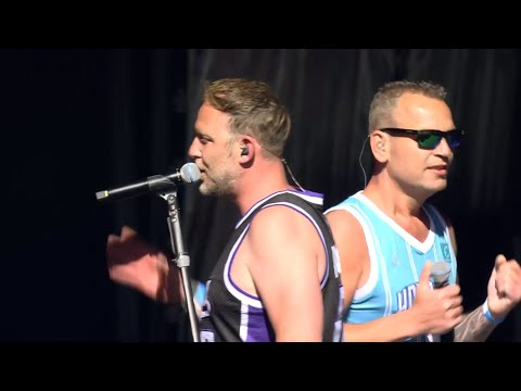 De Doelleazen op it befrijingsfestival  Fryslân 2025 (Noardewyn Live/@OmropFryslan