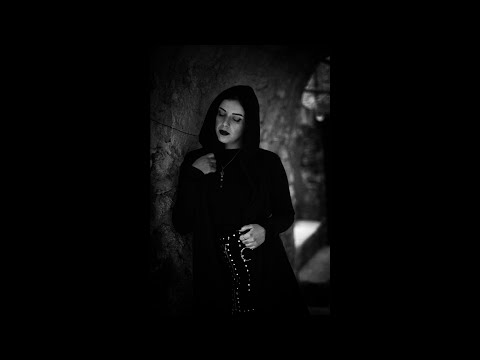 Christabel Dreams - When I Close My Eyes