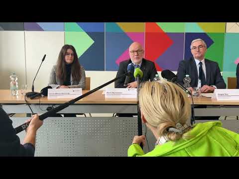 Pressekonferenz zum Fall des getöteten Mädchens aus Freudenberg