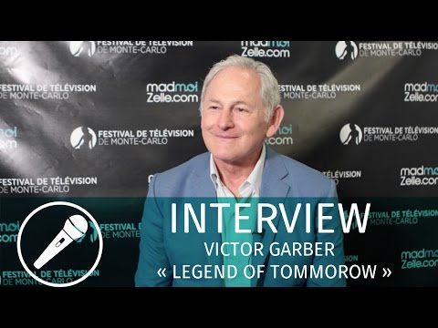 « Legends of Tomorrow » arrive en France et Victor Garber vous en parle !